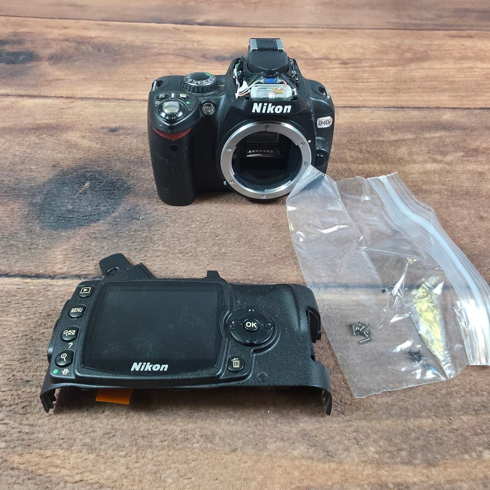Nikon D40x Digital SLR Camera Body Black Fair For Parts or Repair Disassembled